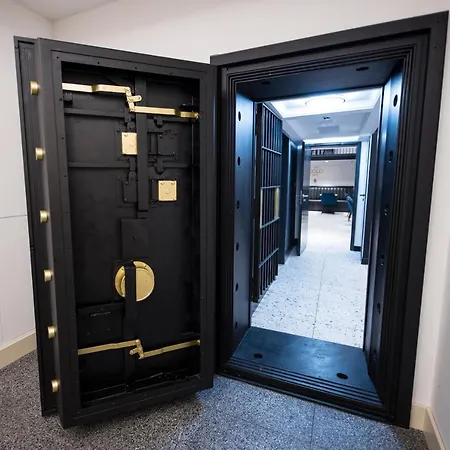 The Gold Bank 4* プラハ