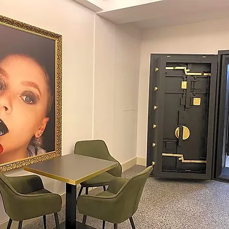 The Gold Bank 4* Prague
